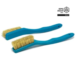 BOULDER CLIMBING BRUSH SAVE OCEAN